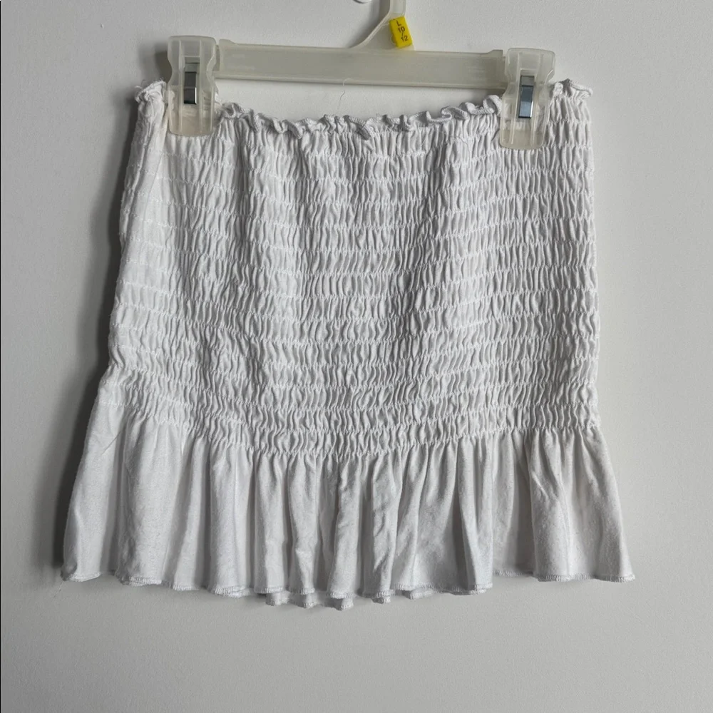 Sky and Sparrow White Top Size M